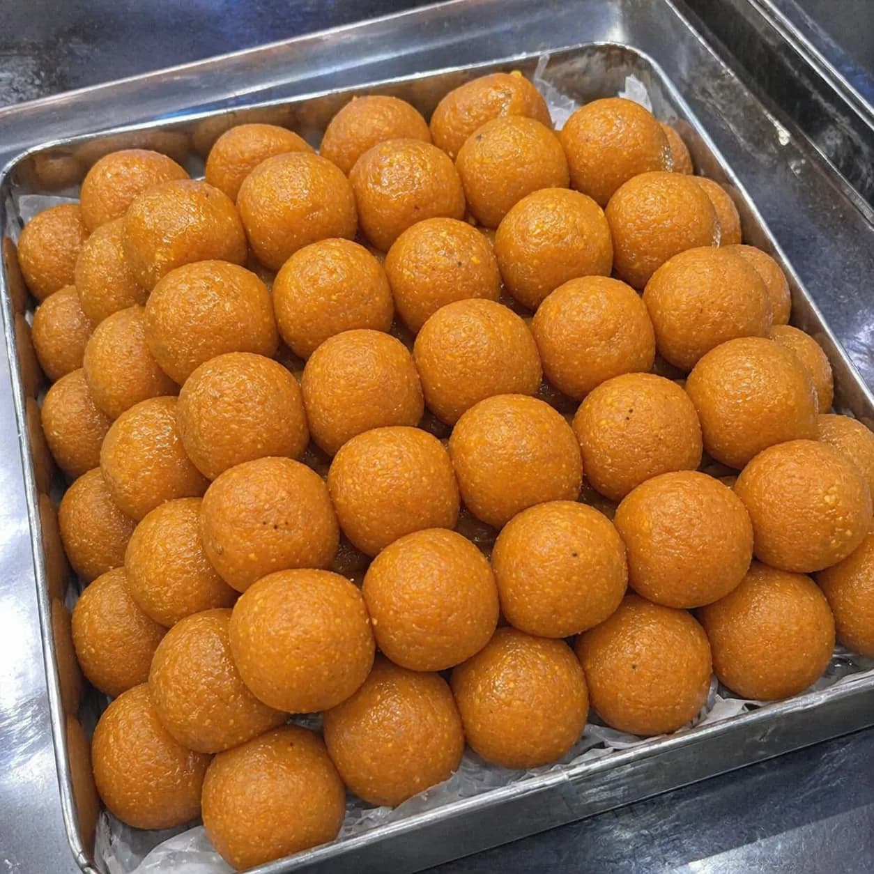 Besan Laddu
